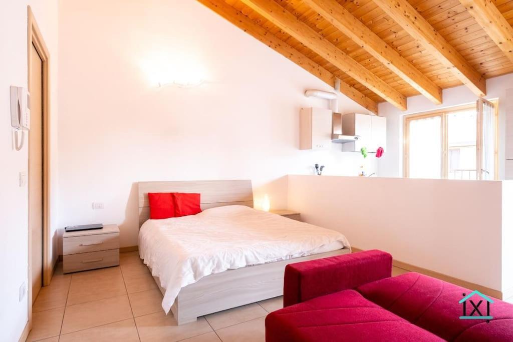 Travedona Loft By Lake Ixihome Zewnętrze zdjęcie