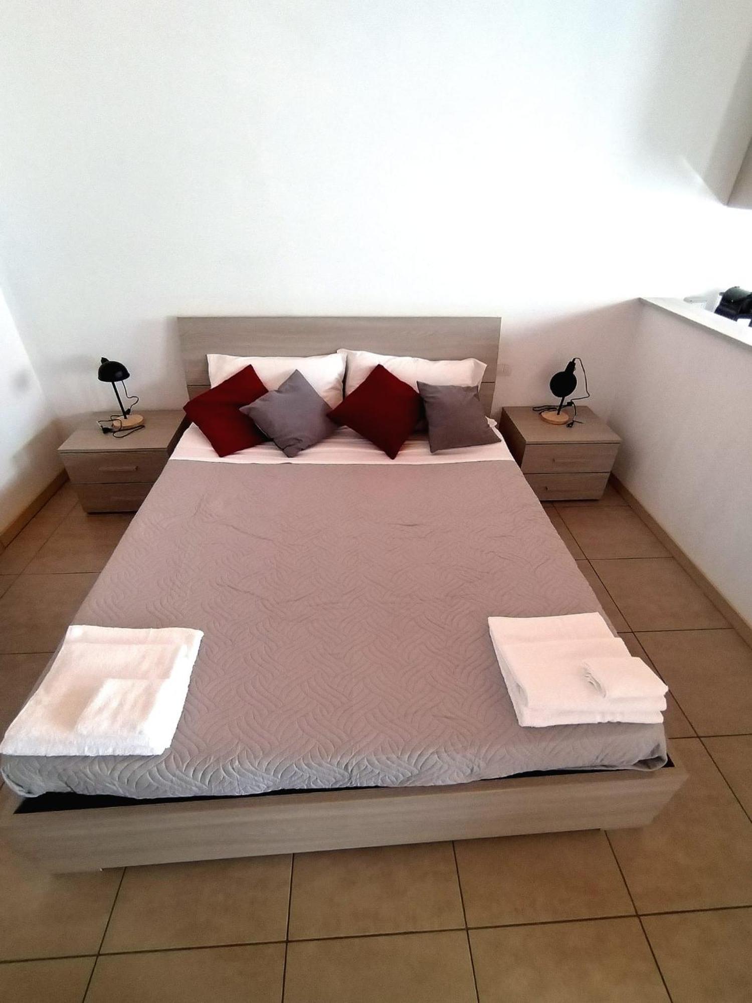 Travedona Loft By Lake Ixihome Zewnętrze zdjęcie
